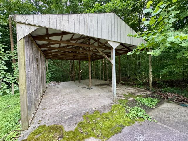 2099 Ferry Rd, Clarksville, TN 37040