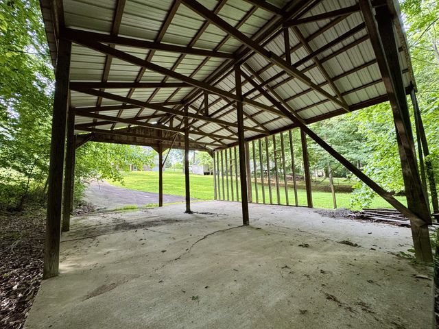 2099 Ferry Rd, Clarksville, TN 37040