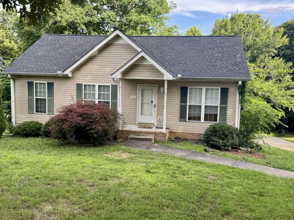 2099 Ferry Rd, Clarksville, TN 37040