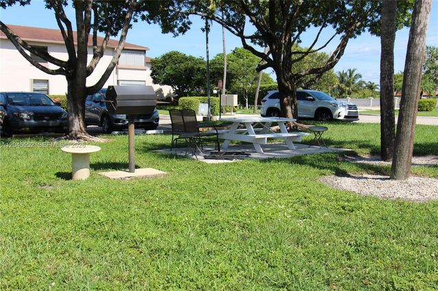9459 W Mcnab Road 215, Tamarac, FL 33321