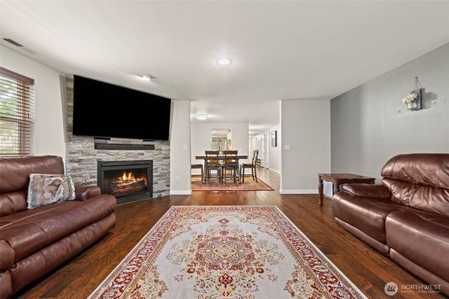 5647 Black Lake Boulevard SW, Olympia, WA 98512