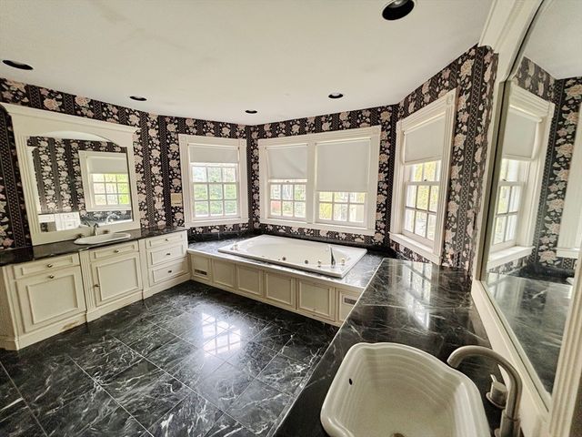 32 Solomon Pierce Road, Lexington, MA 02421