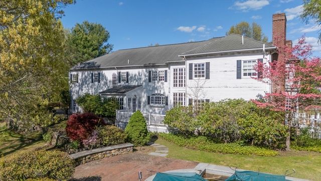 32 Solomon Pierce Road, Lexington, MA 02421