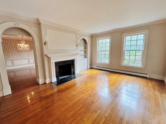 32 Solomon Pierce Road, Lexington, MA 02421