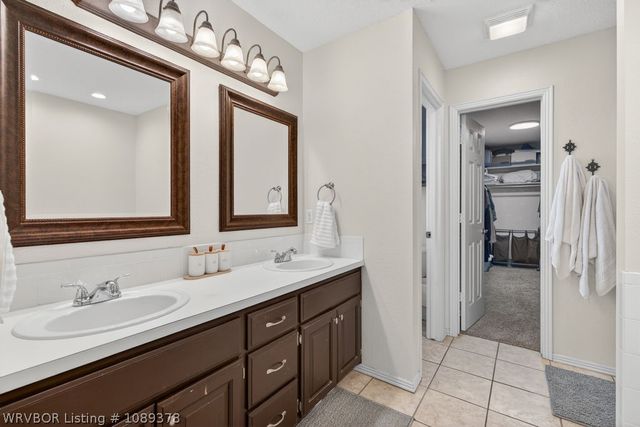 1109 Arapahoe Drive, Van Buren, AR 72956