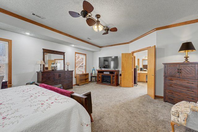 504 Fairway Circle, Springdale, AR 72764