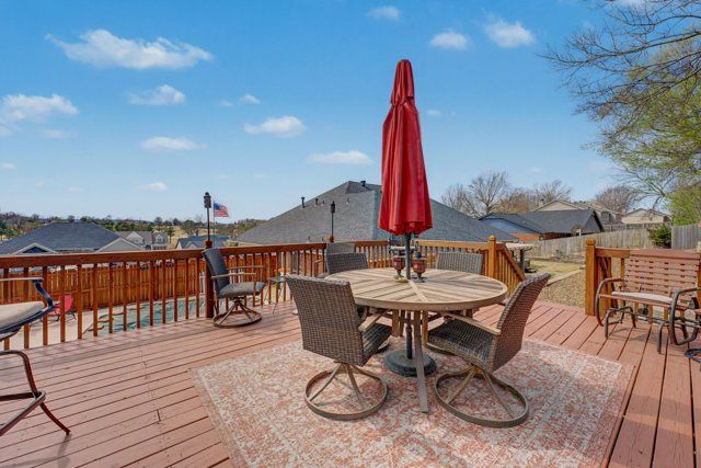 504 Fairway Circle, Springdale, AR 72764