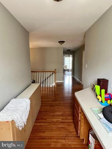 204 WINDHAM DR, Exton, PA 19341