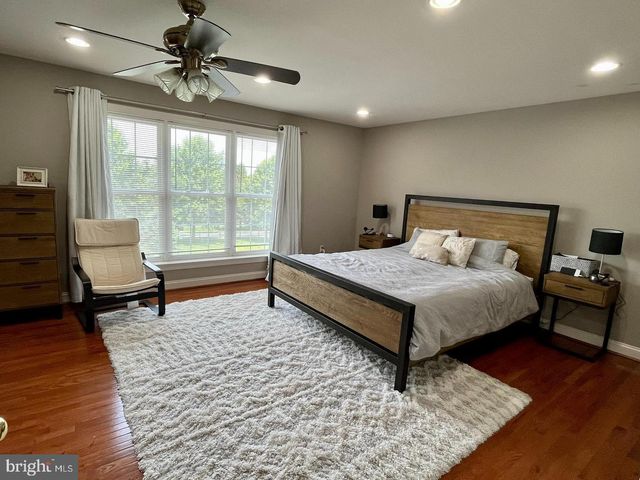 204 WINDHAM DR, Exton, PA 19341