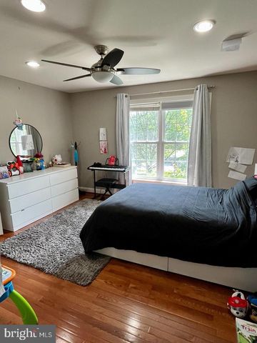 204 WINDHAM DR, Exton, PA 19341