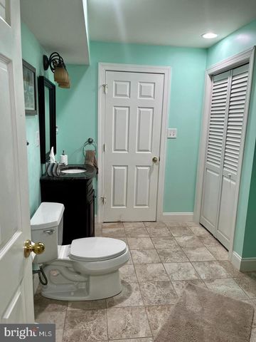 204 WINDHAM DR, Exton, PA 19341