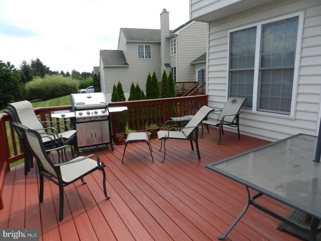 204 WINDHAM DR, Exton, PA 19341