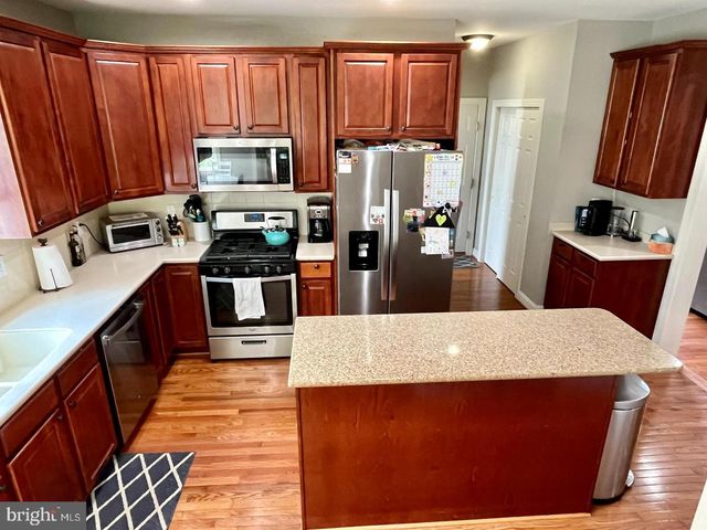 204 WINDHAM DR, Exton, PA 19341