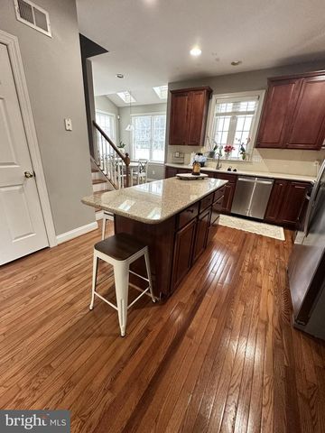 204 WINDHAM DR, Exton, PA 19341