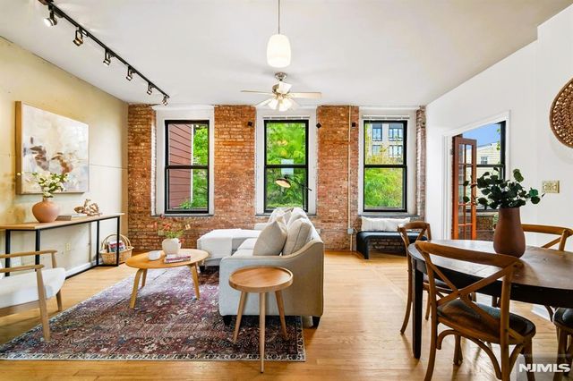 54-60 Mcwhorter Street 207, Newark, NJ 07105
