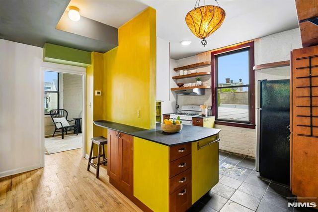 54-60 Mcwhorter Street 207, Newark, NJ 07105