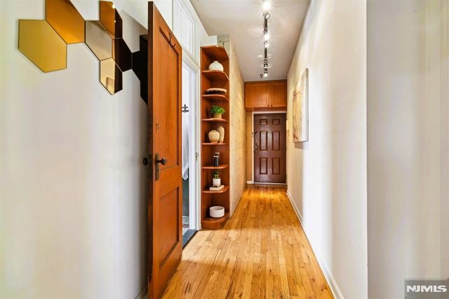 54-60 Mcwhorter Street 207, Newark, NJ 07105