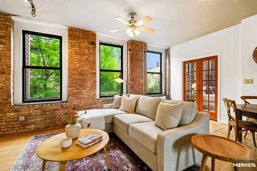 54-60 Mcwhorter Street 207, Newark, NJ 07105