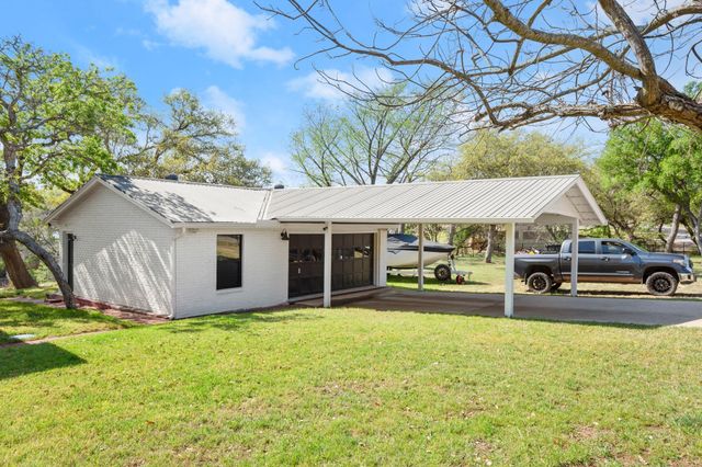 1405 Cat Hollow Club DR, Spicewood, TX 78669