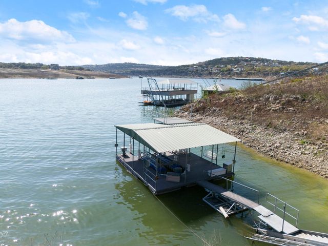 1405 Cat Hollow Club DR, Spicewood, TX 78669