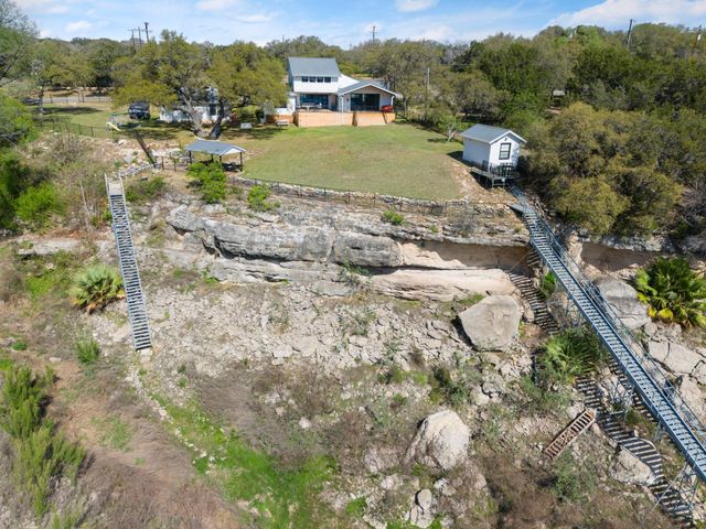 1405 Cat Hollow Club DR, Spicewood, TX 78669