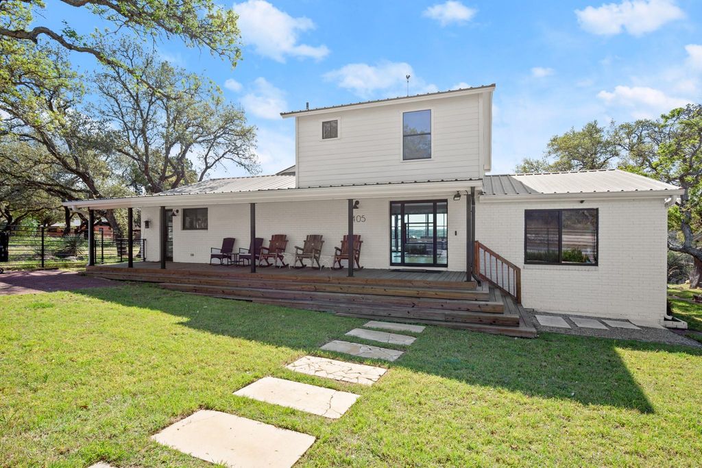 1405 Cat Hollow Club DR, Spicewood, TX 78669