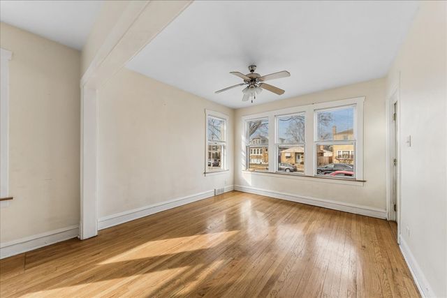 2817 Wenonah Avenue, Berwyn, IL 60402