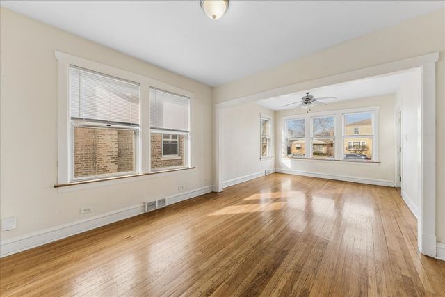 2817 Wenonah Avenue, Berwyn, IL 60402