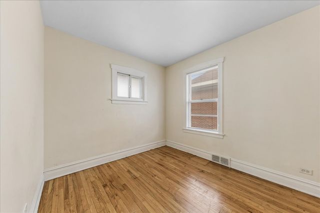 2817 Wenonah Avenue, Berwyn, IL 60402