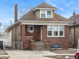 2817 Wenonah Avenue, Berwyn, IL 60402
