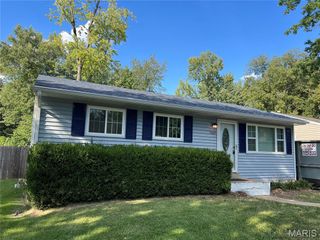 1165 June Avenue, St Louis, MO 63138