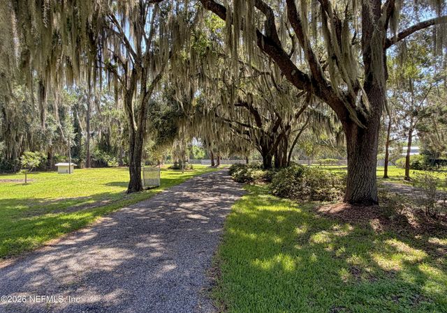 442 CEDAR CREEK Road, Palatka, FL 32177