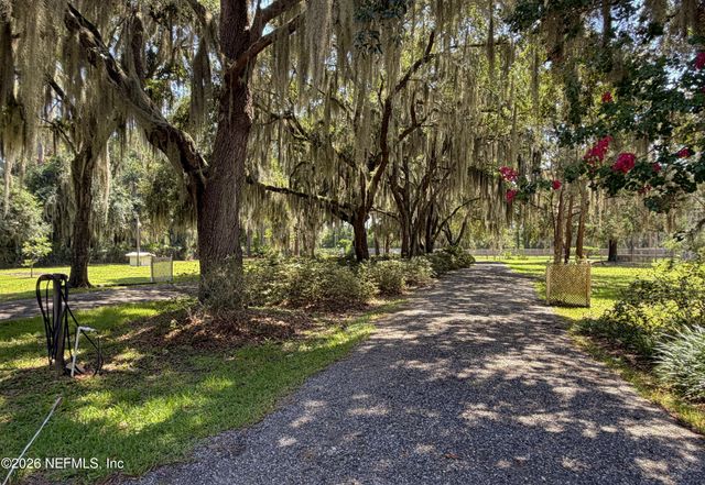 442 CEDAR CREEK Road, Palatka, FL 32177