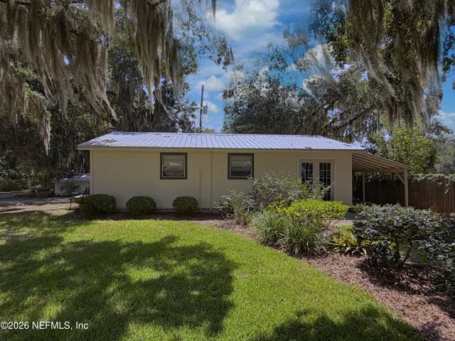442 CEDAR CREEK Road, Palatka, FL 32177