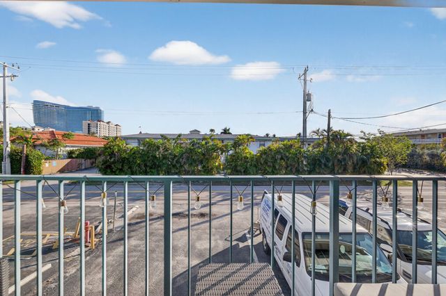 1531 SE 15th 6, Fort Lauderdale, FL 33316