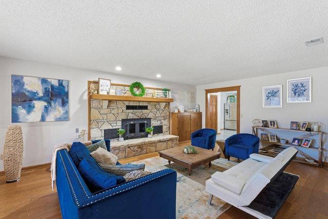 119 S Muirfield St, Wichita, KS 67209