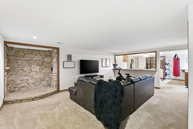 119 S Muirfield St, Wichita, KS 67209