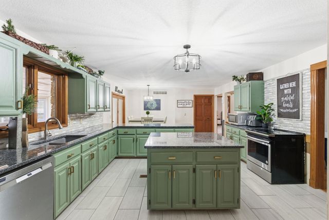 119 S Muirfield St, Wichita, KS 67209