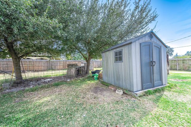 2511 Mary Lane, League City, TX 77539