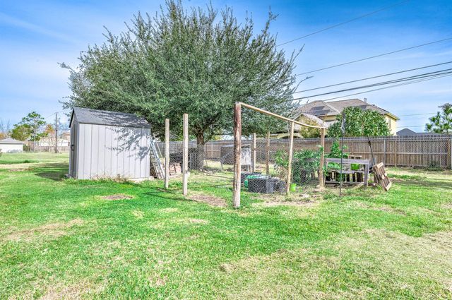 2511 Mary Lane, League City, TX 77539