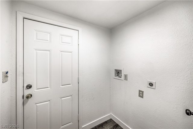 2730 South Dandelion Street, Pahrump, NV 89048