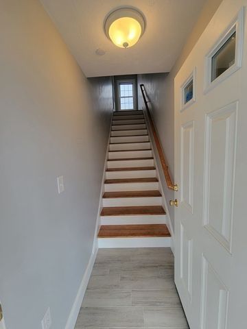 944 Warren Ave 2 F, Brockton, MA 02301