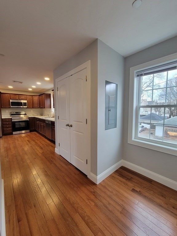 944 Warren Ave 2 F, Brockton, MA 02301