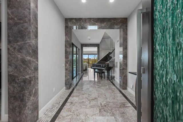 4721 BORDEN COURT, Carlsbad, CA 92010