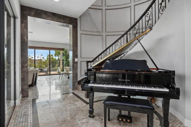 4721 BORDEN COURT, Carlsbad, CA 92010