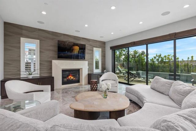 4721 BORDEN COURT, Carlsbad, CA 92010