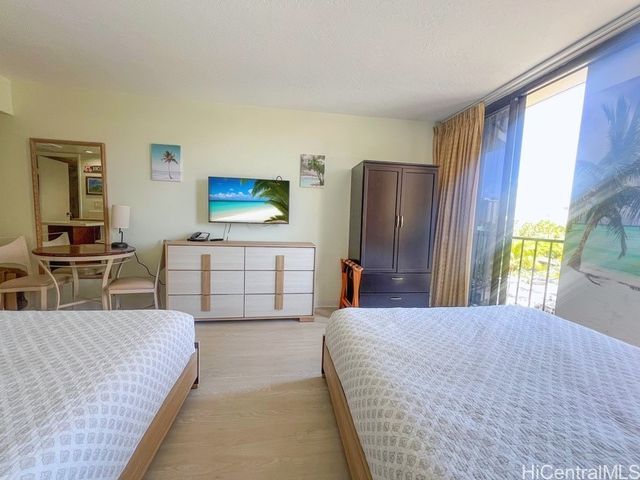 1850 Ala Moana Boulevard 220, Honolulu, HI 96815