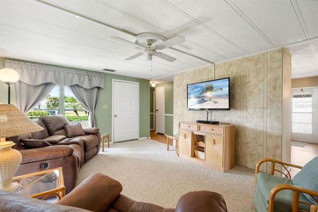 712 FAIRMOUNT DRIVE, North Port, FL 34287