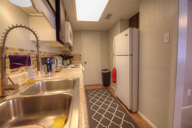 12818 Midway Road 2068, Dallas, TX 75244