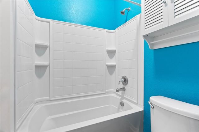 3033 Las Brisas St, Corpus Christi, TX 78414